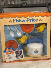 FISHER PRICE PLAY FOOD WHISTLING TEA KETTLE SET NEW SEALED BOX 2113 RARE 1987