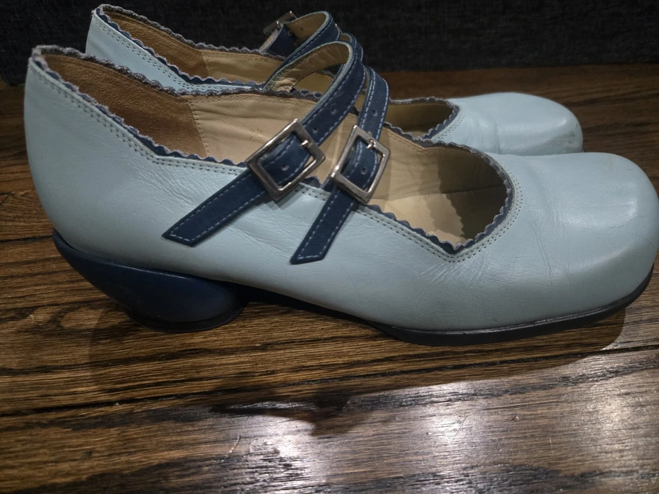 John Fluevog Margie Blue Pebble with Heels Size 9 1/2 - Image 2 of 4
