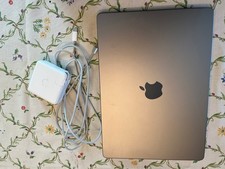 Apple MacBook Pro M1 Max, 14-inch, 512GB SSD, 32GB RAM, 2021, A2442