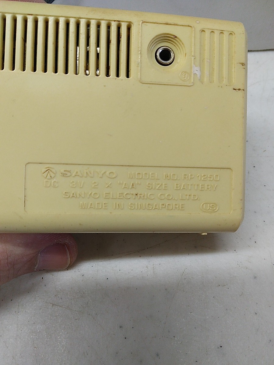 Vintage Sanyo AM Portable Radio Model RP 1250 Tested Works | eBay