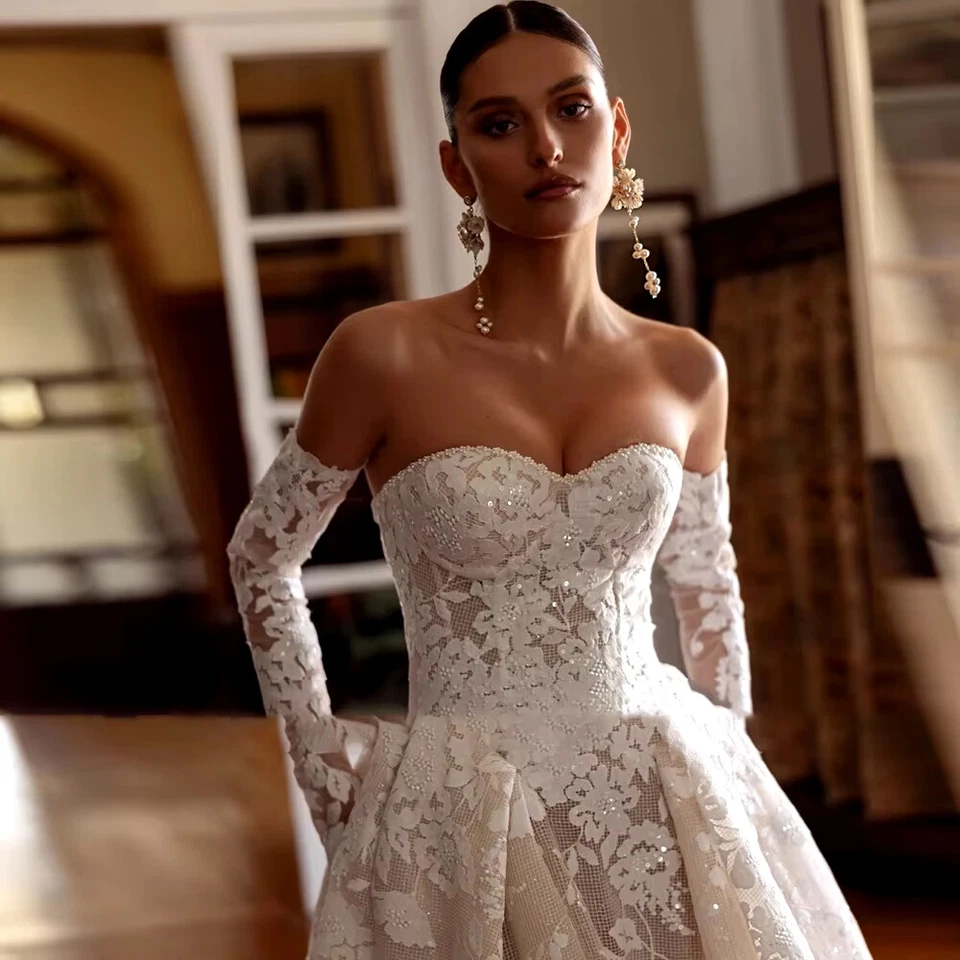 Sweetheart A-Line Wedding Dresses Strapless Backless Lace Appliques Bridal Gowns - Image 3 of 4