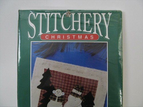 Bernat Stitchery Christmas Let It Snow Snowman Folk Art Kit 95-6201-00 Vintage - Picture 2 of 6
