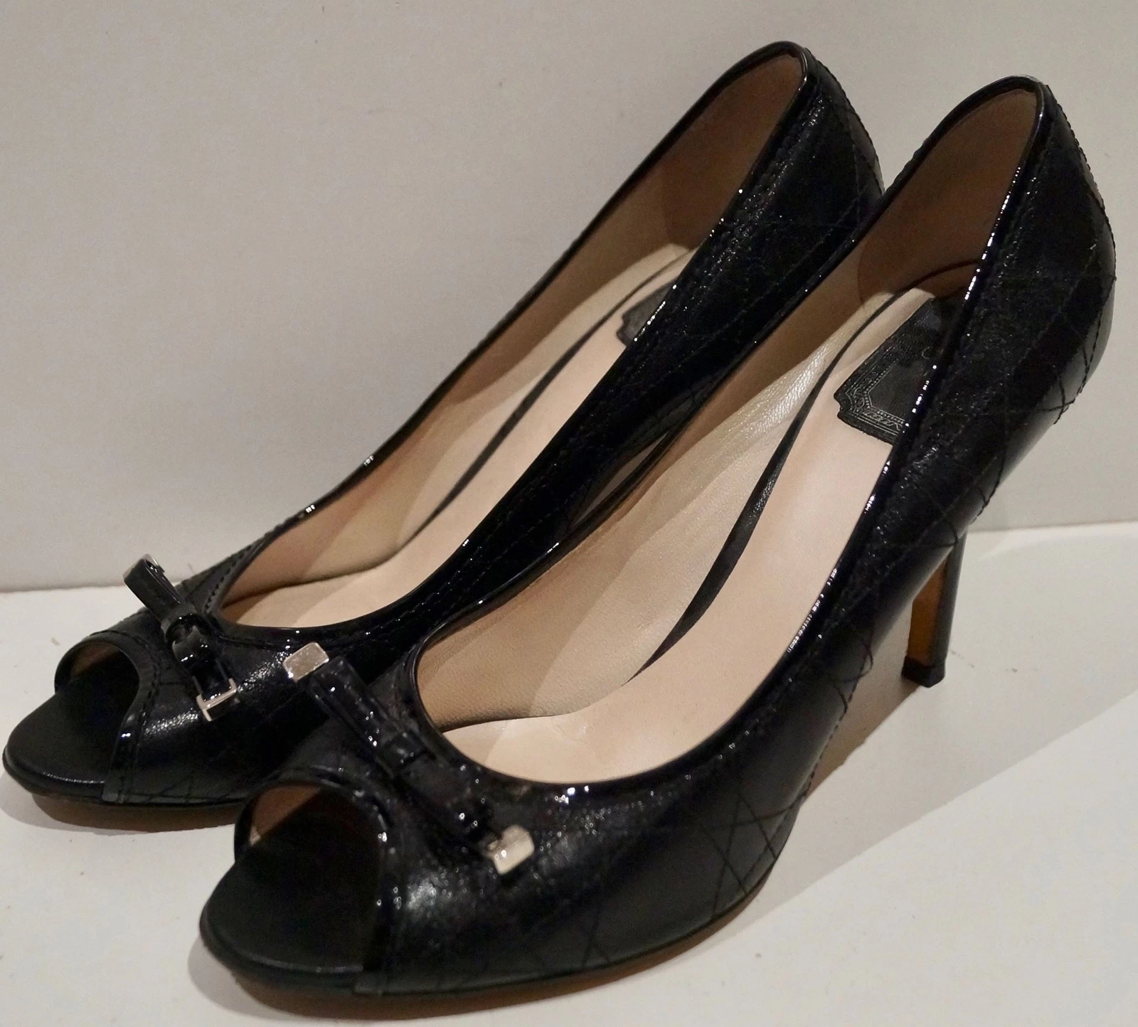 Sandales bout en cuir noir Christian Dior détails de marque Peep Toe Toe UK6,5