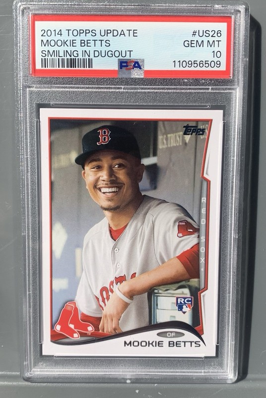 2014 Topps Update Mookie Betts Rookie SP Smiling In Dugout #US26 PSA 10
