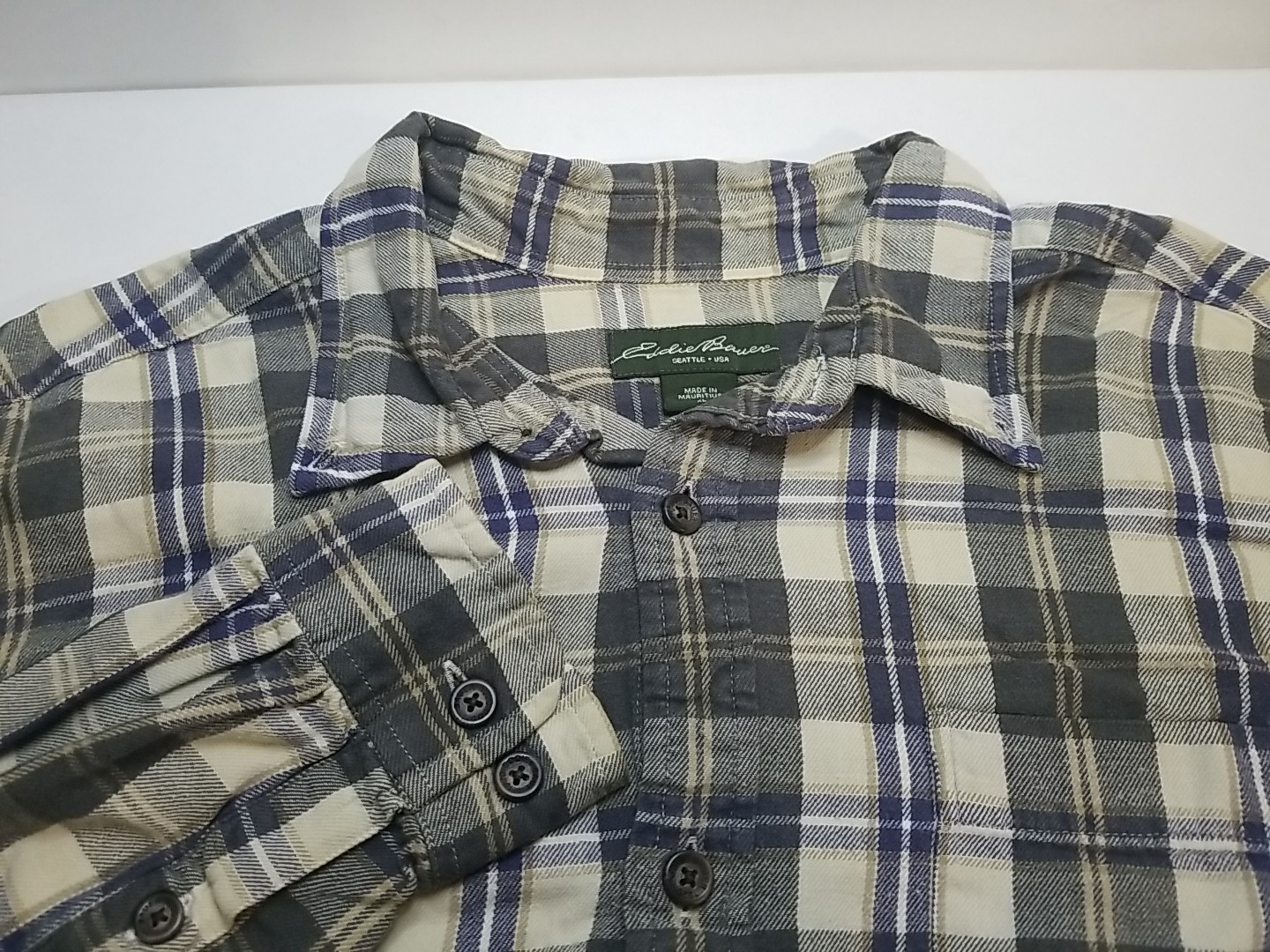 Eddie Bauer Flannel Shirt Mens XL Long Sleeve Plaid Button Up Cotton Multicolor