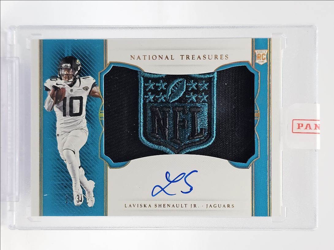 Laviska Shenault Jr. Panini National Treasures Rookie NFL Gear Signatures Combos #LS Laundry Tag Nflpa Logo 1/1