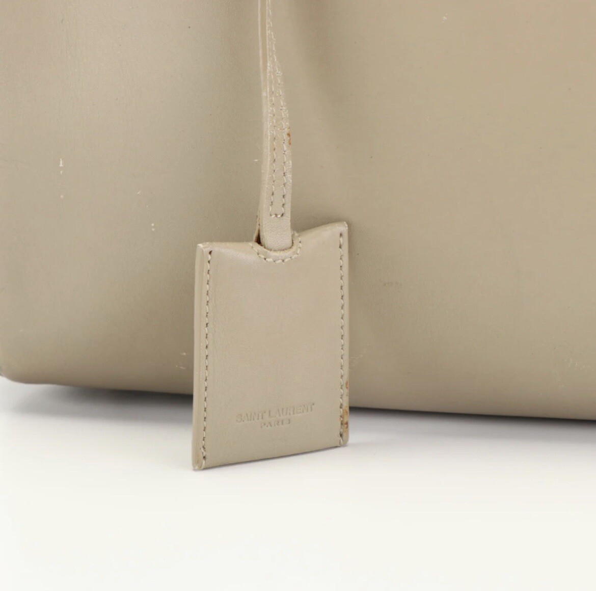 Borsa a mano Saint Laurent Classic Duffle 6 spalle