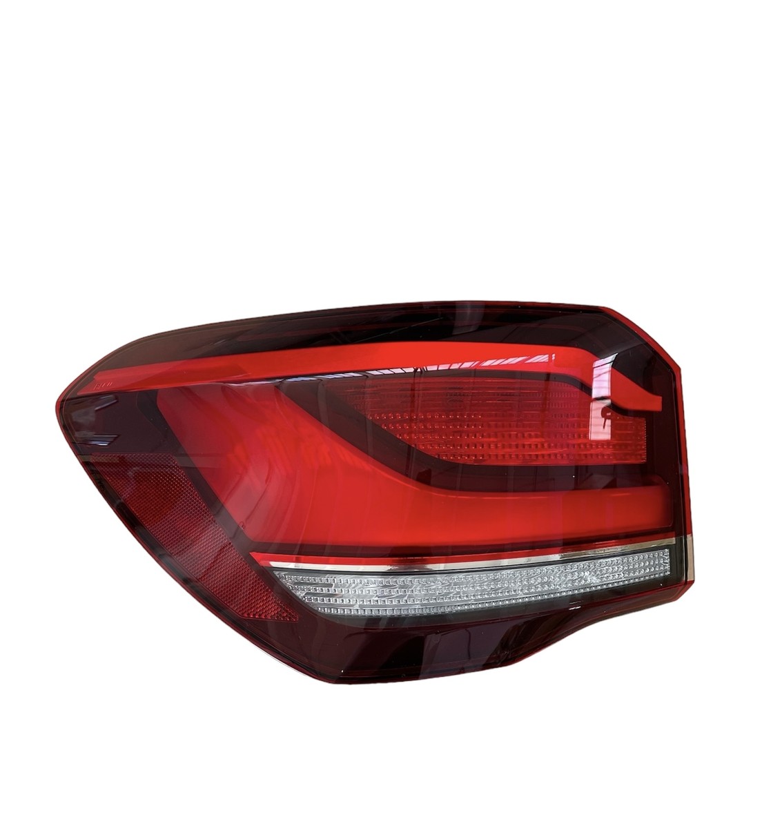 BMW X1 F48 LCI 左リア テールレンズ 中古63217477713 BMW X1 F48 LCI