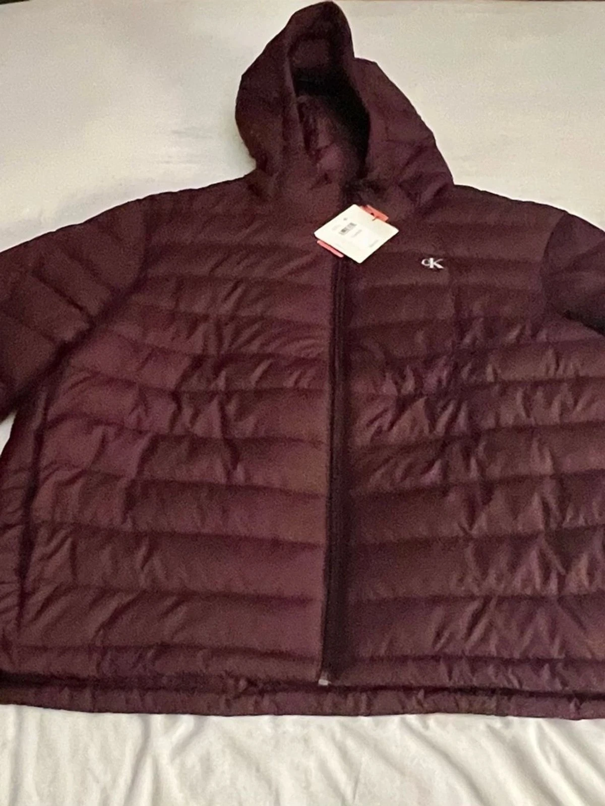 Calvin Klein Quilted Hooded Puffer Jacket - Deep Burgundy Packable travel
Opens in a new window or t