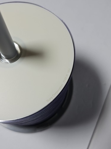 New Opened Sony DVD-R 16x Accucore Recordable Blank Discs 78 Count 4.7 GB - Picture 4 of 4