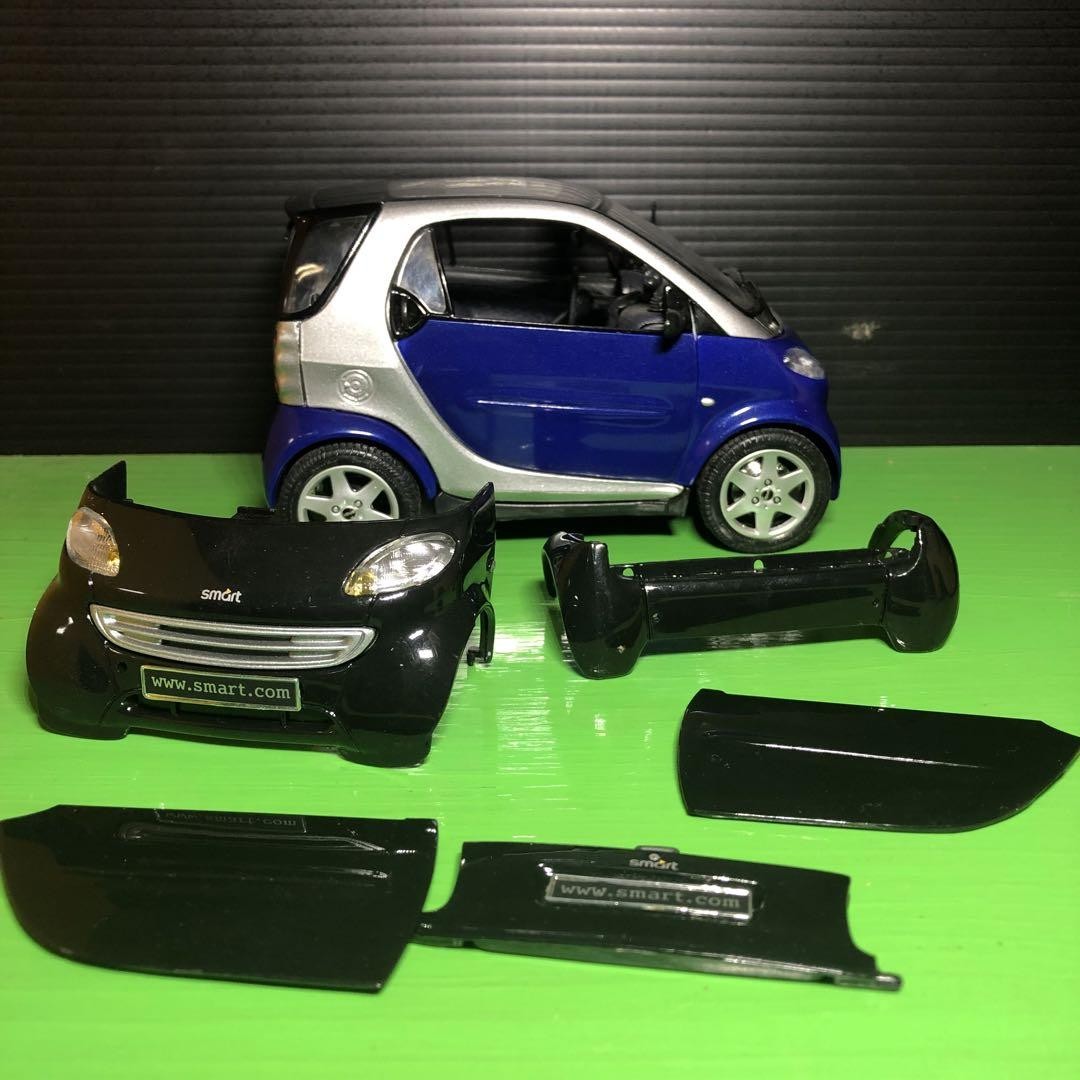 【最終値下げ❗】初代　Smart　City−Coupe 1/18（レア！） 最終値下げ❗】初代 Smart City−Coupe 1/18（レア！） The
