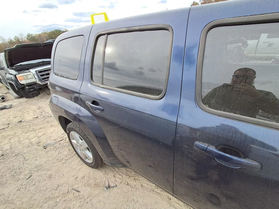 乘客右后侧门无面板适用于 06-11 HHR 2746176 — 第 2/3 张图片