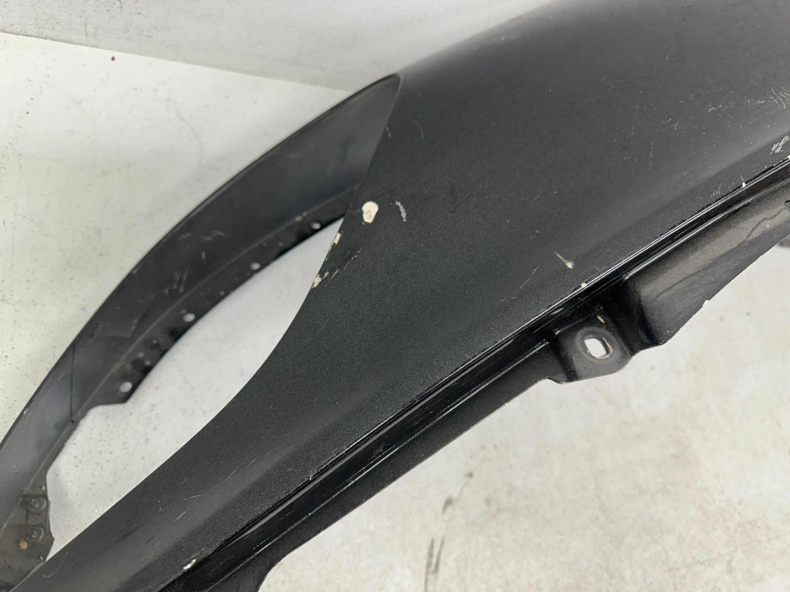 2010-2017 ASTON MARTIN V12 VANTAGE FRONT RIGHT PASSENGER FENDER SHELL COVER OEM