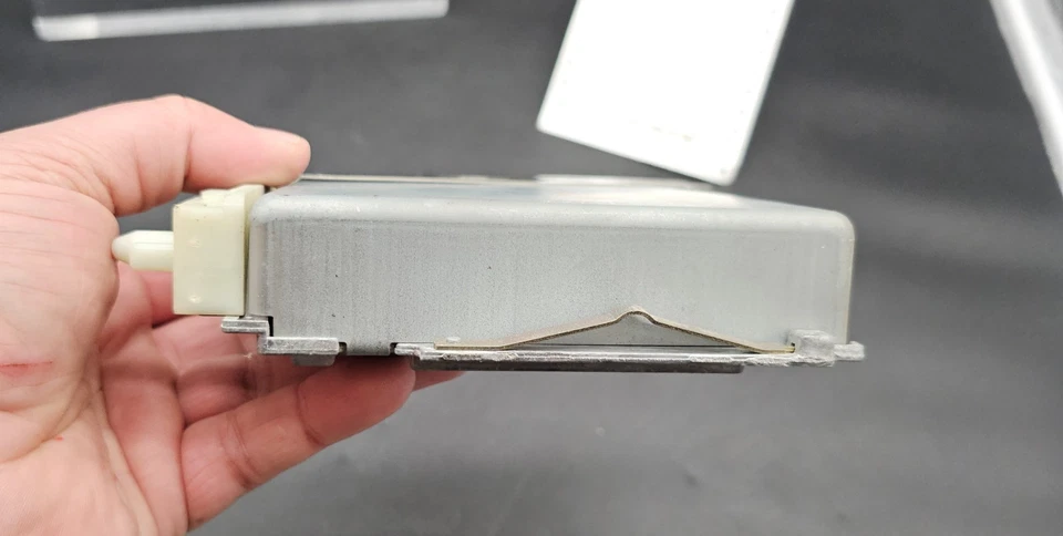 1993 - 1995 Volvo 850 Automatic Transmission Control Module Unit P3515258 - Image 3 of 4