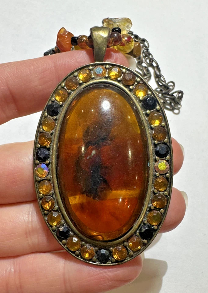 Collar Colgante You and I Art Vidrio Moldeado Ámbar Marrón Miel Cuentas Estrás Foto 3 de 4