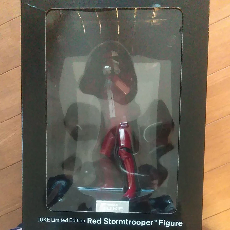 Figura Coleccionable Rara Nissan Juke Stormtrooper Star Wars Serie Negra Foto 2 de 3
