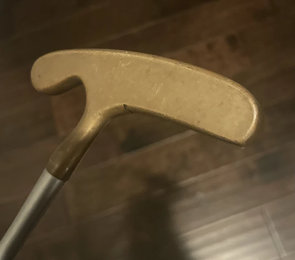 Vintage Titleist Bullseye Flange M5C Putter,Rh, 35 inches,John Reuter design. - Image 3 of 4
