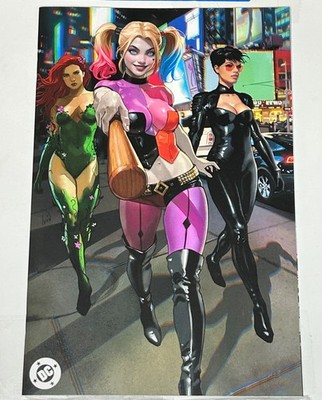 Gotham City Sirens: Unfit for Orbit #1  Talavera Virgin Variant Print Run: 1000
