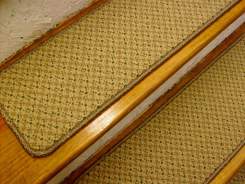 13 = 步 9 英寸 x 30 英寸 + LANDING 27 英寸 X 30 英寸楼梯踏板编织地毯。 — 第 2/4 张图片