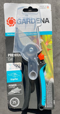 Gardena Premium Cut Bypass Secateurs  ErgoTec 22mm Black and Blue