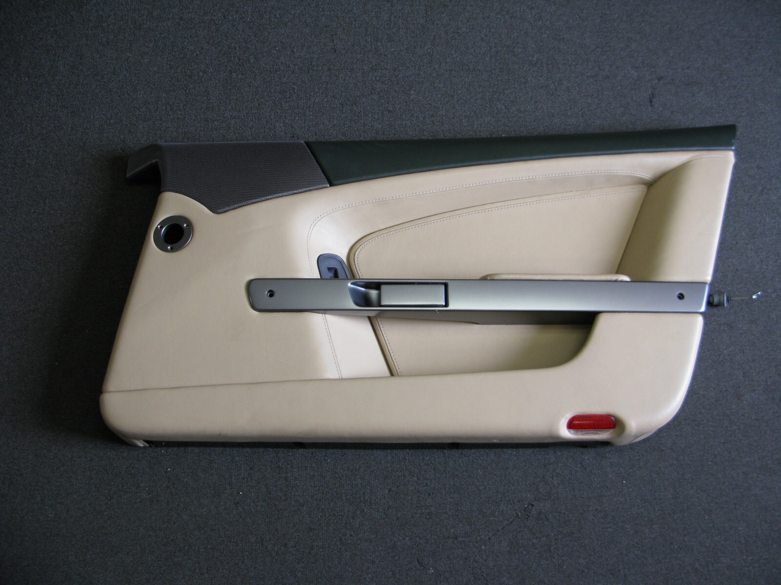 Aston Martin DB9 Right Door Panel 4G4323936ACW
