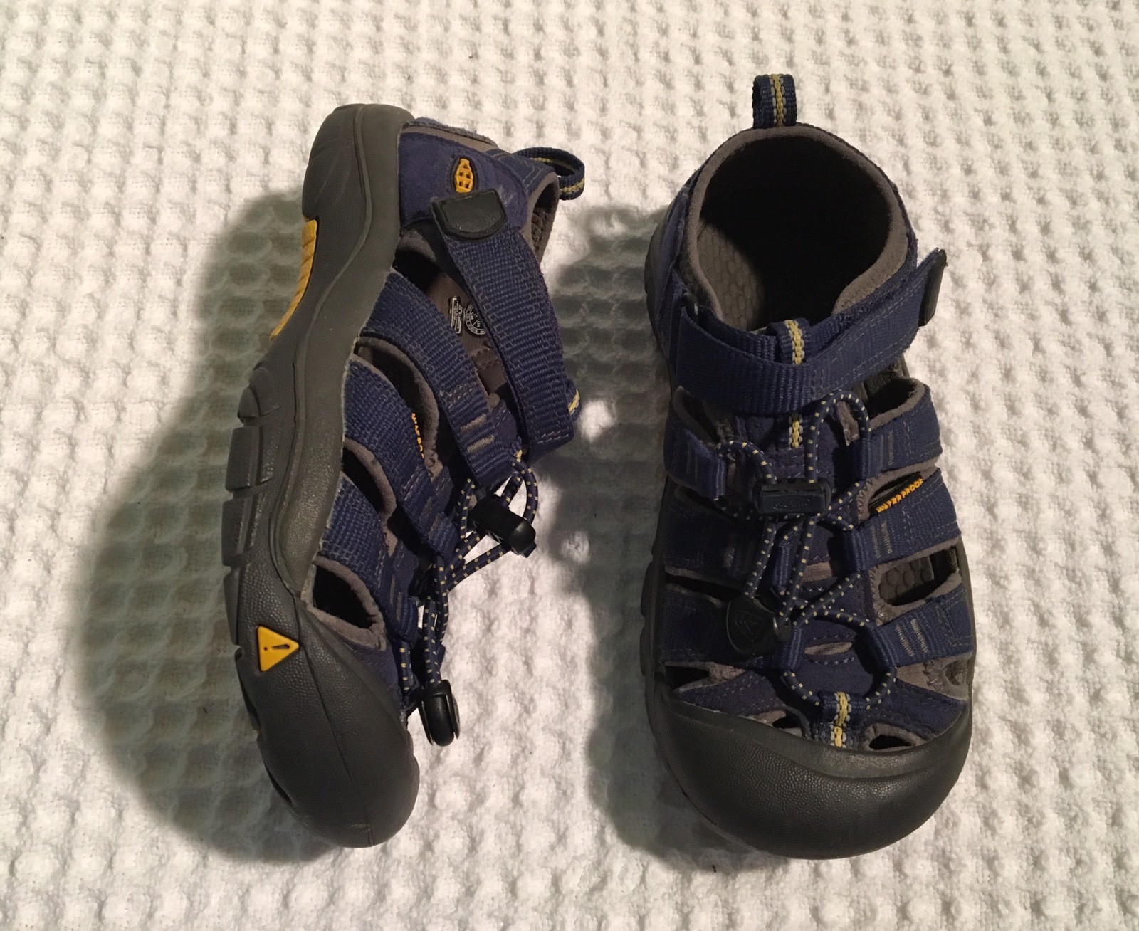 Sandali sportivi acqua Keen Newport H2 $60 blu profondità grigio gargoyle 34 EU ragazzi 2