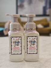  2 Bath  Body Works Whipped White Cocoa Gentle  Clean Foaming Hand Soap