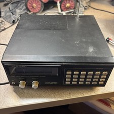 Realistic 200 Channel Scanner Pro-2022 Model 20-127 Powers Up And Scans.