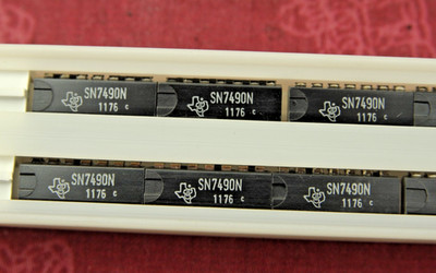 10 Stück SN7490N DECADE, DIVIDE-BY-TWELVE AND BINARY COUNTERS / Texas Instrum.