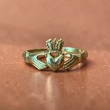 VINTAGE 10K YELLOW GOLD CLADDAGH IRISH LOVE RING SIZE 6.25 1.19 GRAMS PSCO-P