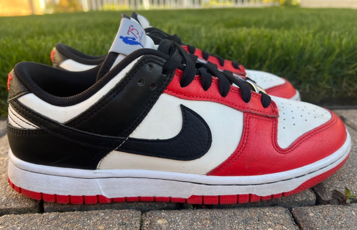 Nike Dunk Low EMB x NBA 75th Anniversary - Bulls 2021 Sz 7 NBA x Dunk Low EMB “75th Anniversary-Bulls : r/SNKRS main image 3