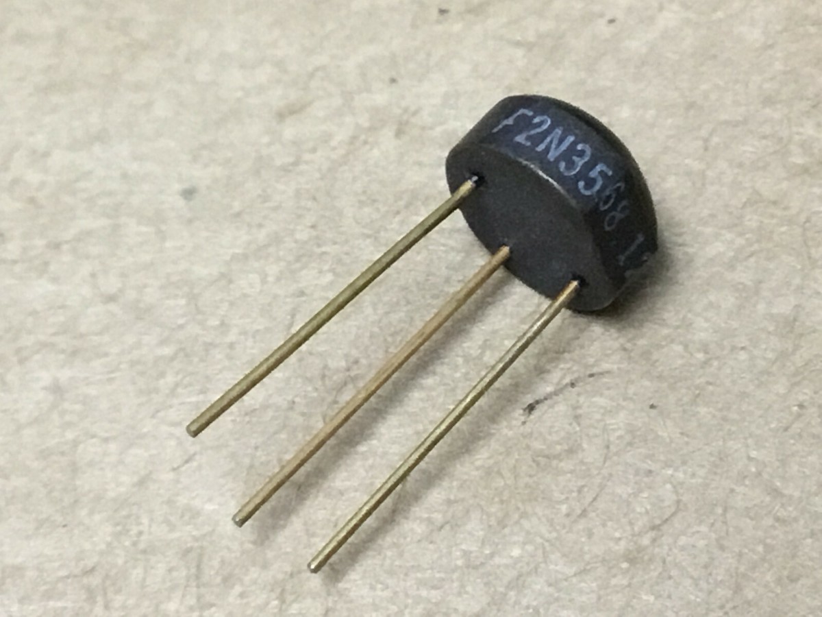5 Transistor Fairchild 2N3568 NPN Bipolari, Tipo TO-105, Nuovi Vecchio Stock Made USA