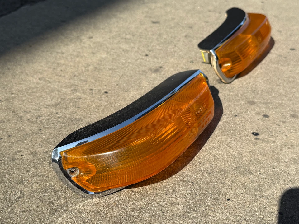 Juego de señales de giro delanteras originales BMW 2002 Tii 68-74 izquierda y derecha / EE. UU. Foto 3 de 4