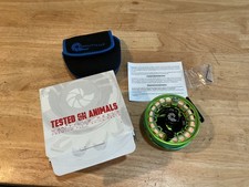 Nautilus Fly Reel NV-G 8/9 Custom Key Lime Excellent in box with case and card