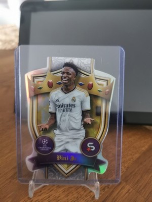 Topps Superstars 23/24 Vini Jr Royal Shield Real Madrid 2023/24 #ROY-3