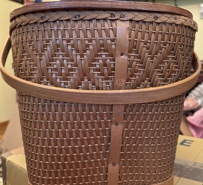 Red-Man Traditional Woven Wood Storage Basket w/ Lid & Handles Brown Oval