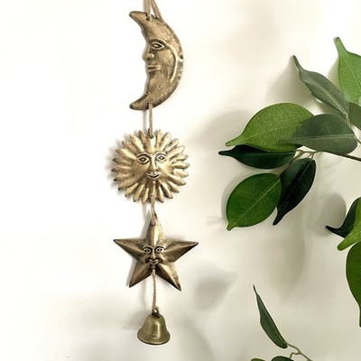 Himmlischer Wandbehang Sonne Mond Stern Witchy Geschenk Y2K Boho Deko Handarbeit Glockenspiel