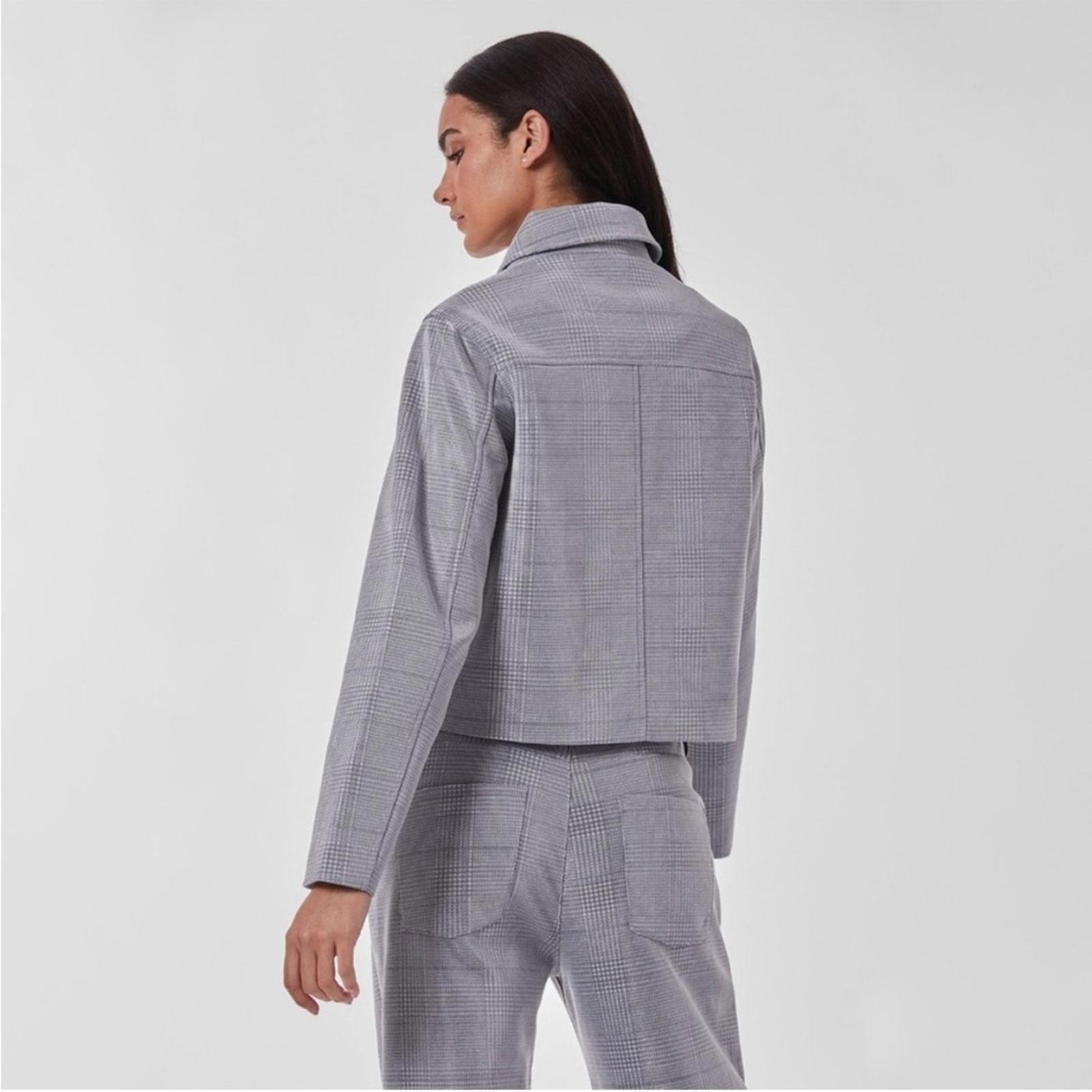 Noli Cropper Button Down Plaid Jacket - image 3