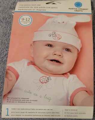 Martha Stewart Crafts : Niedlicher Body, passende Mütze und 2 Lätzchen