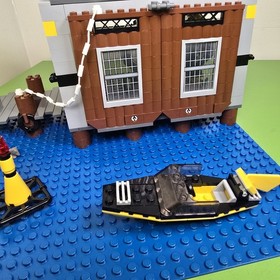 LEGO Spider-Man: Doc Ock's Hideout (4856) W/ Instructions No Harry Osborne / Box