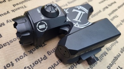 【毎日値下げ】LEUPOLD D-EVO 6x20mm Leupold D-EVO 6x20mm CMR-W DEVO Tactical RifleScope Replica