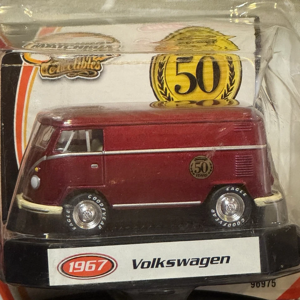 Matchbox 50th 1952-2002 Anniversary Collection 1967 VW Bus 1:64 Scale Diecast - Image 2 of 4