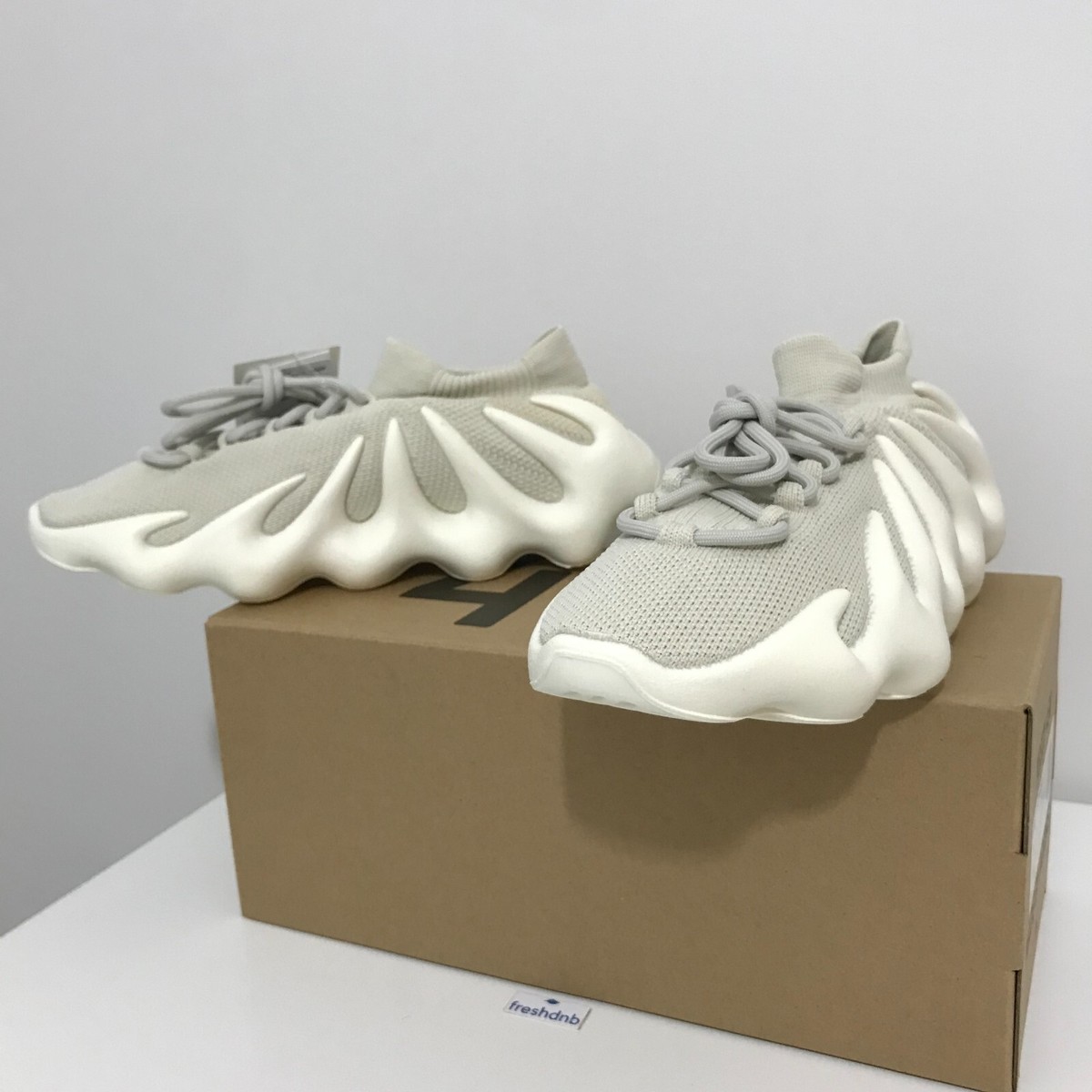 adidas Yeezy 450 Cloud White UK EU 43 US UK