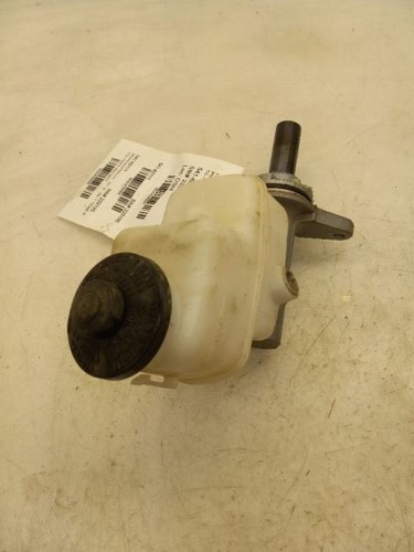 MONTAJE CILINDRO MAESTRO FRENO TOYOTA TACOMA DOBLE CABINA TRD 4,0 L 4x4 12-15 - Imagen 2 de 12