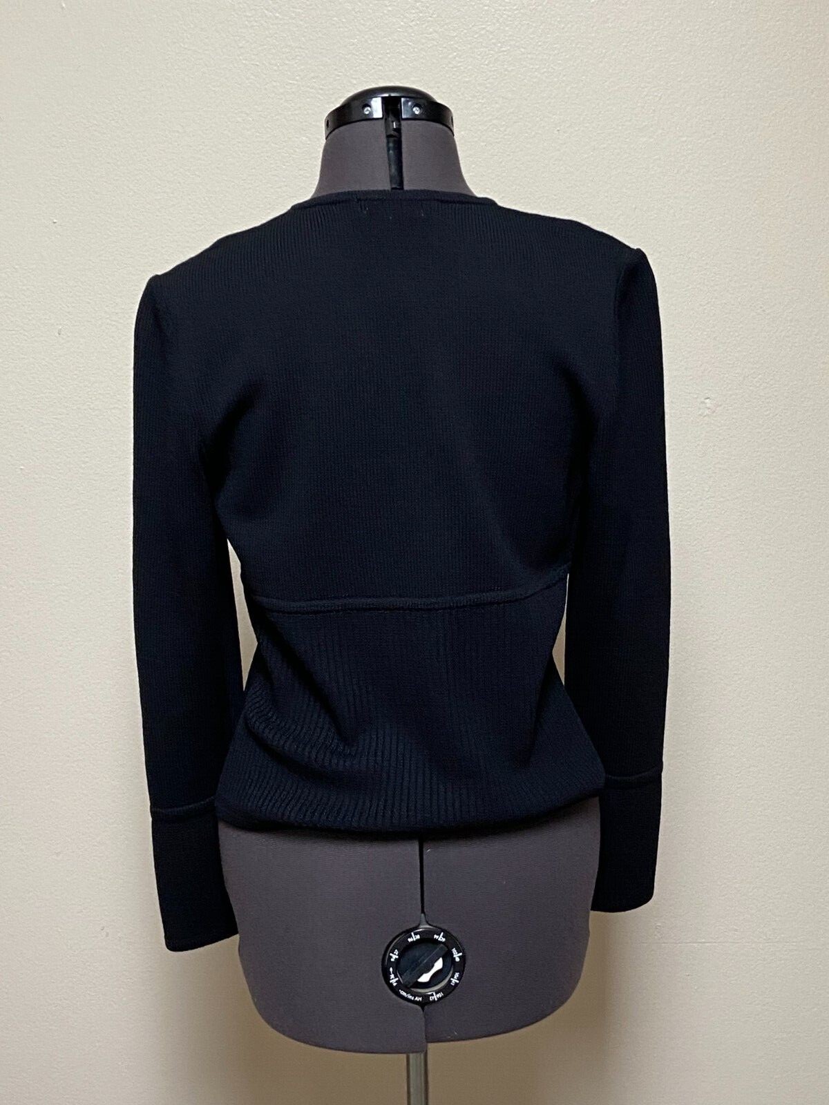 ST JOHN BASIC BLACK LONG SLEEVE V NECK SWEATER RI… - image 4