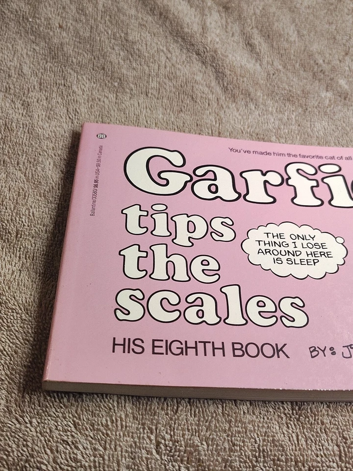 1st Edition Garfield Tips The Scales 1984 By Jim Davis 8th Comic Book Paperback Foto 3 de 4