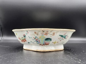 19th C. chinese famille rose porcelain bowl