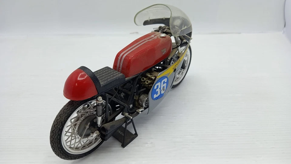 PRTHONDA Protar Honda 350 cc 1/9, kit montato da restaurare e pulire - Immagine 2 di 3