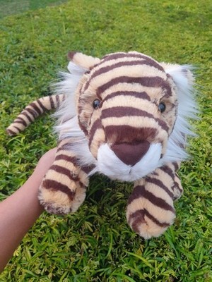 Jellycat Taylor Tiger Large BNWOT Rare Retired Plush Soft Toy