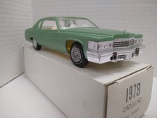 Johan 1978 Cadillac 1/25 Scale Promo Plastic Car - Basil Green Firemist